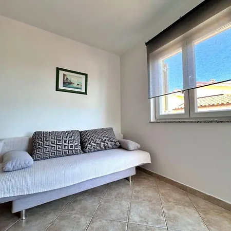 Pintadesol By Interhome Cizici