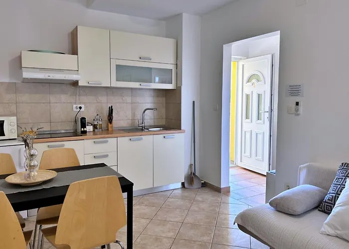 Pintadesol By Interhome Daire