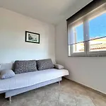 Pintadesol By Interhome Čižići