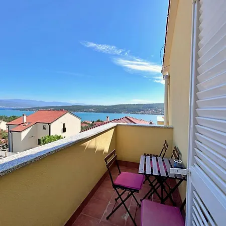 Pintadesol By Interhome Čižići